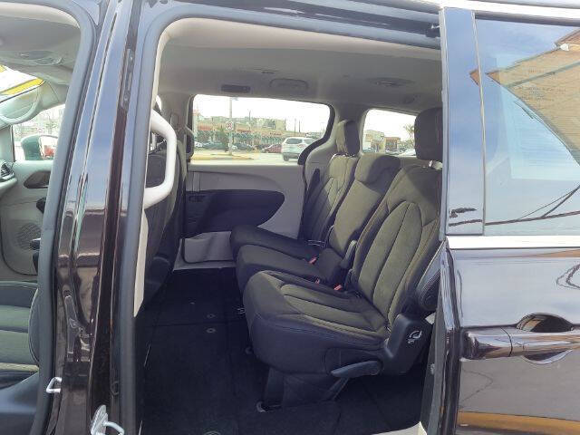 2017 Chrysler Pacifica LX