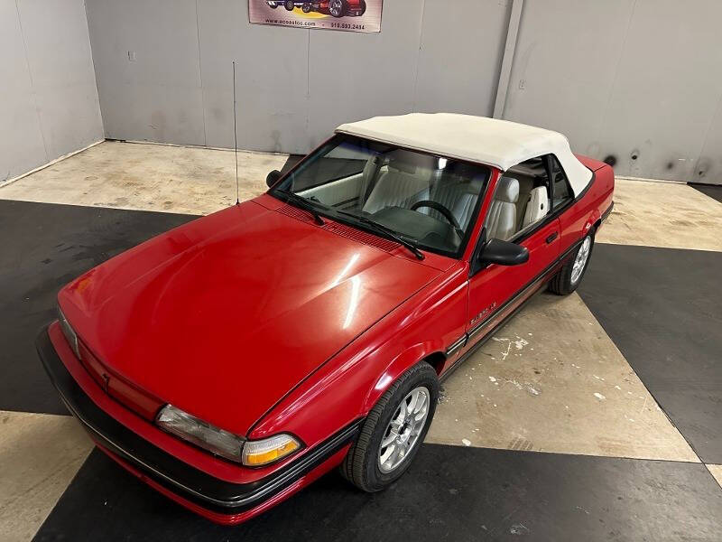 1991 Pontiac Sunbird LE
