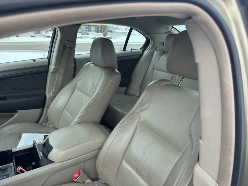 2012 Ford Taurus SEL