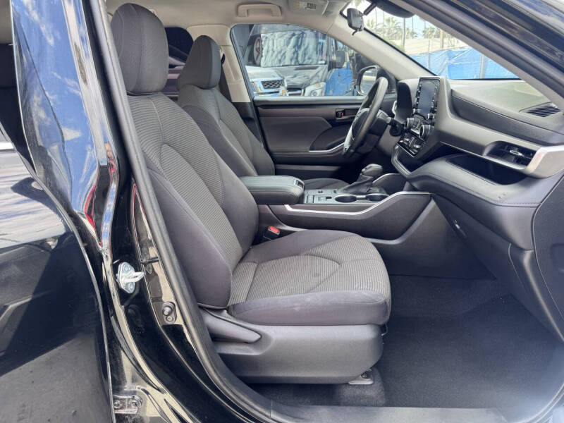 2021 Toyota Highlander L