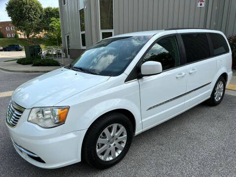 2014 Chrysler Town and Country for sale at AMERICAR INC in Laurel MD