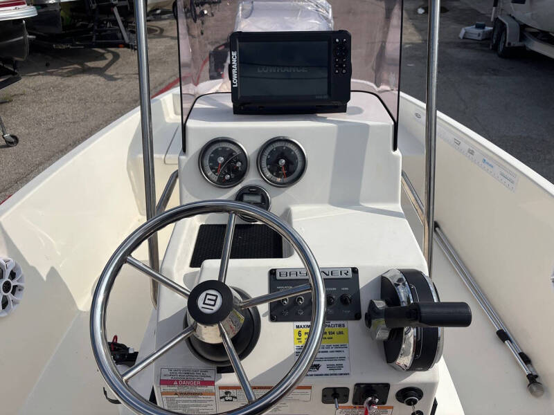 2019 Bayliner Element F18