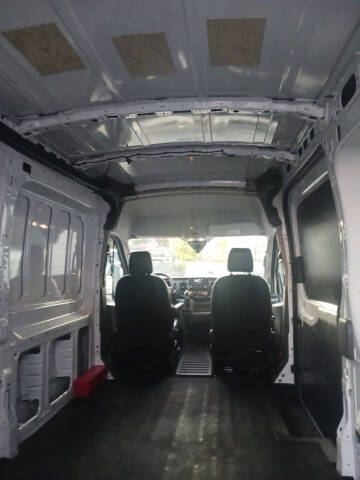 2023 Ford Transit 250