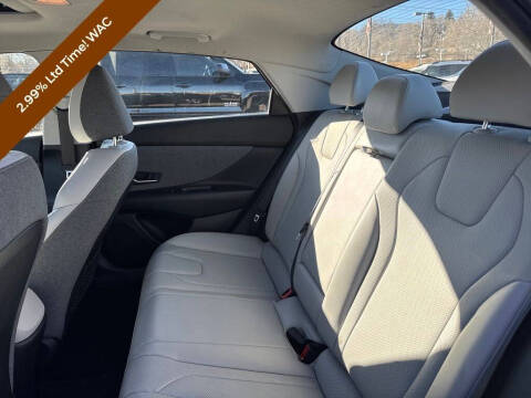 2022 Hyundai Elantra