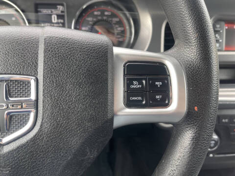 2011 Dodge Charger SE