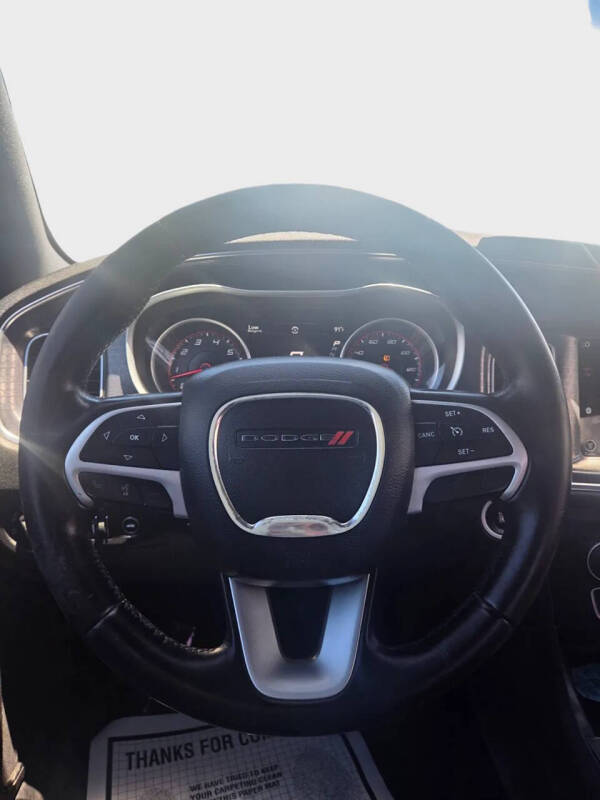 2017 Dodge Charger SXT