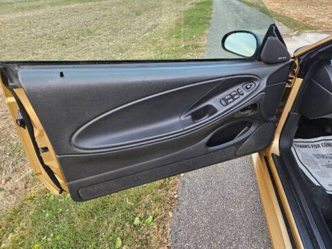 2000 Ford Mustang GT