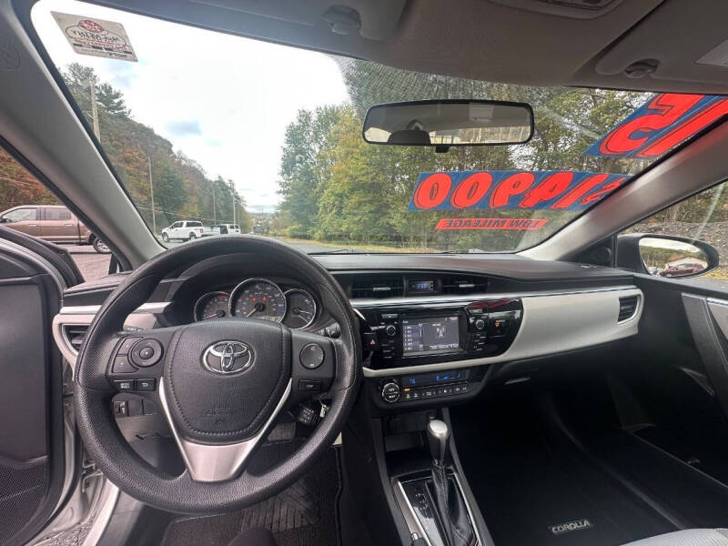 2015 Toyota Corolla LE