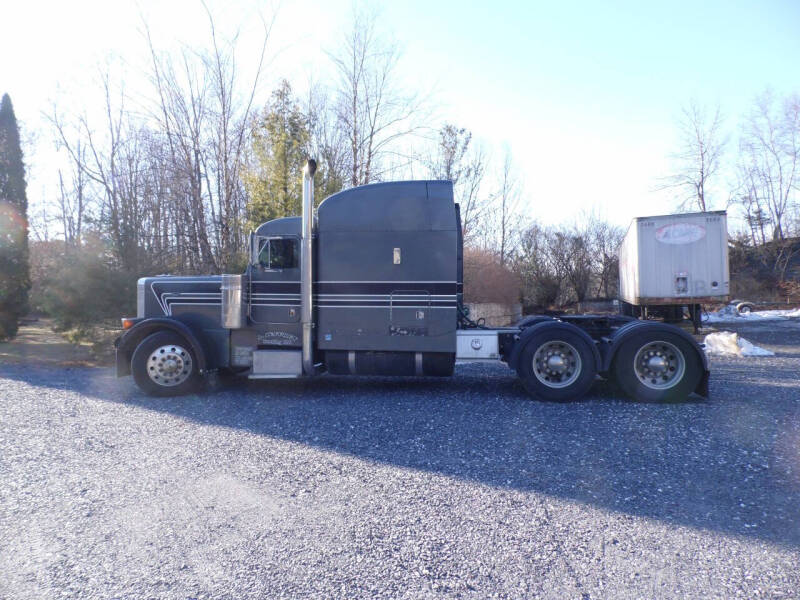 2003 Peterbilt 379