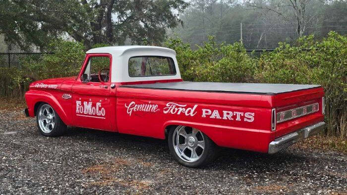 1965 Ford F-100