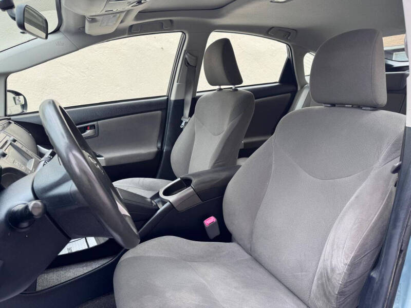 2013 Toyota Prius Three