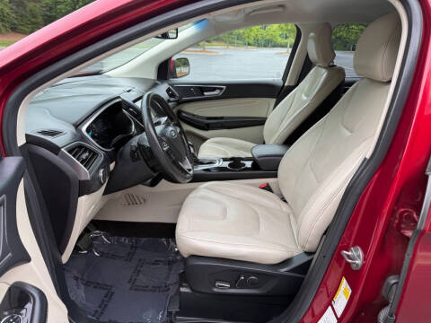 2017 Ford Edge Titanium