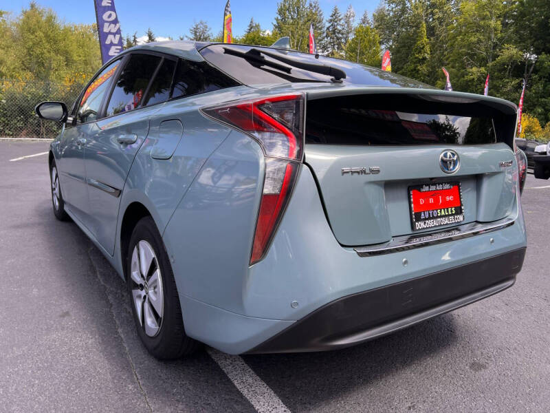 2018 Toyota Prius Two