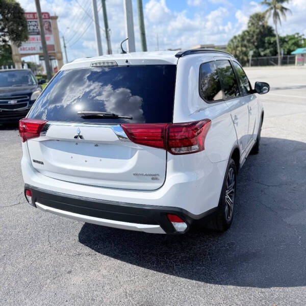 2016 Mitsubishi Outlander SEL