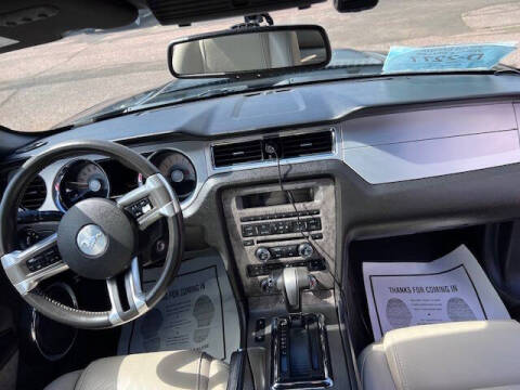 2012 Ford Mustang V6