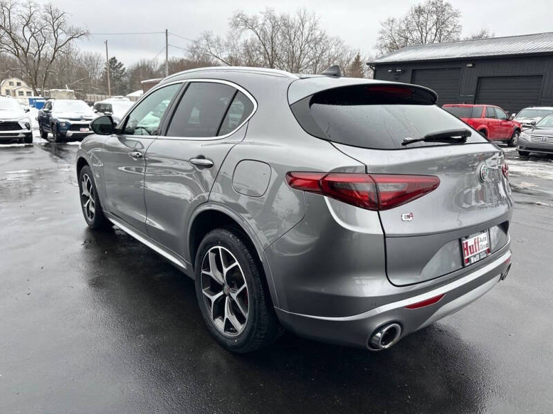 2021 Alfa Romeo Stelvio Ti