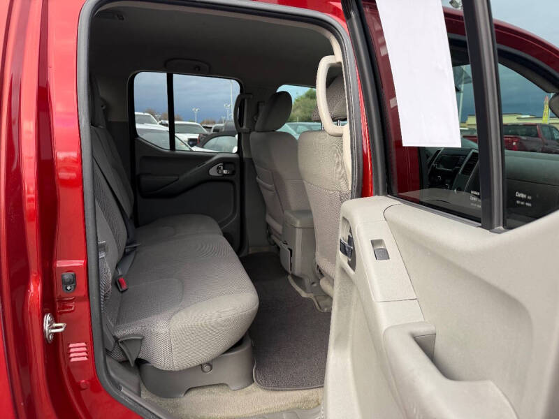 2016 Nissan Frontier SV