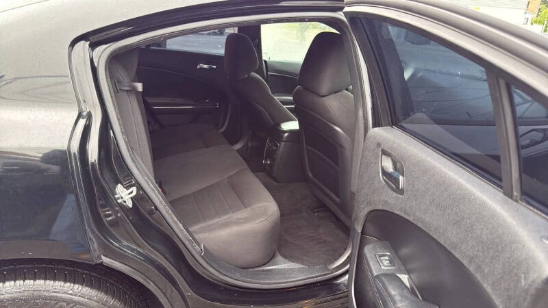 2013 Dodge Charger SE