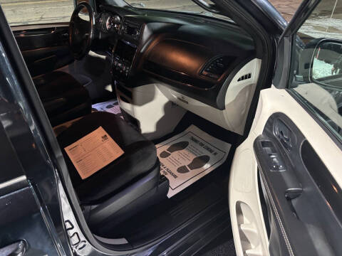 2014 Dodge Grand Caravan SE 30th Anniversary