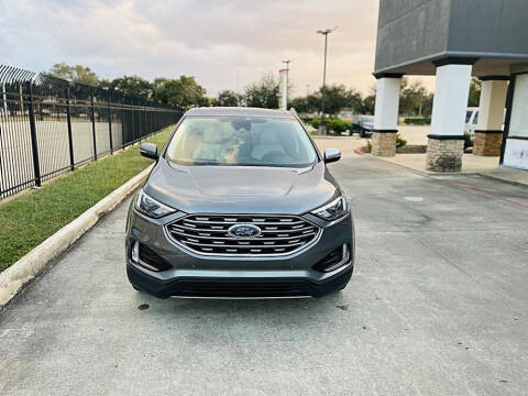 2022 Ford Edge Titanium