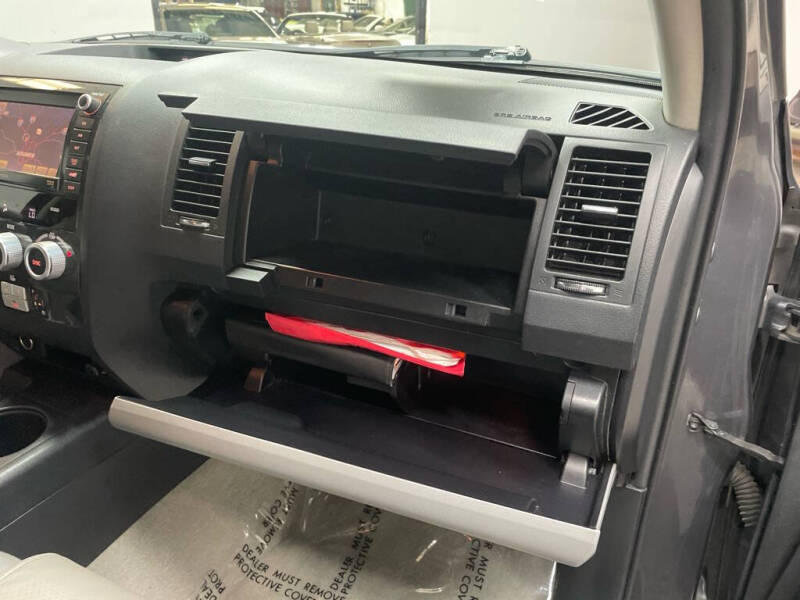 2011 Toyota Sequoia Platinum