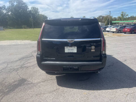 2017 Cadillac Escalade Luxury