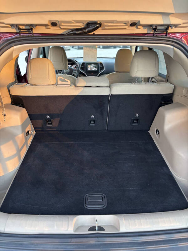 2019 Jeep Cherokee Latitude