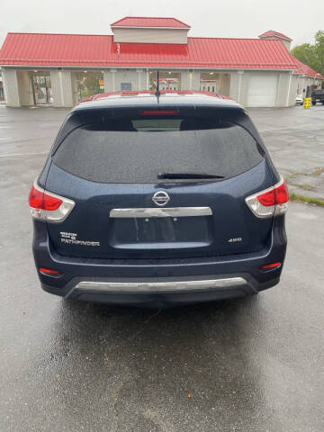 2013 Nissan Pathfinder S