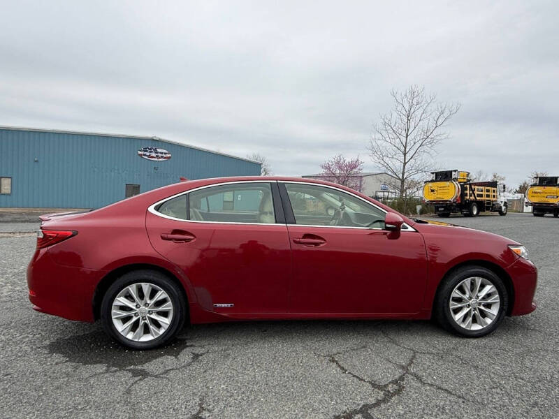2013 Lexus ES 300h