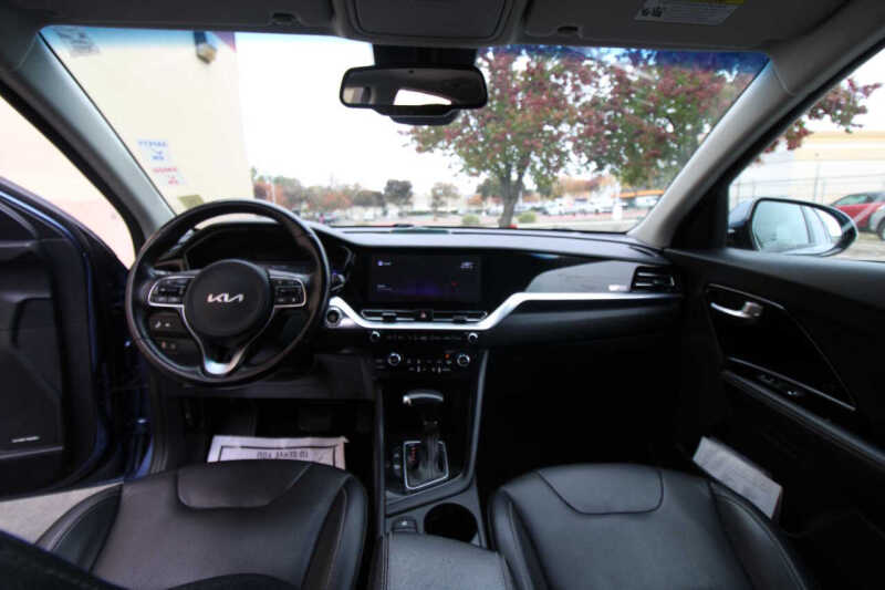 2022 Kia Niro Plug-In Hybrid EX Premium