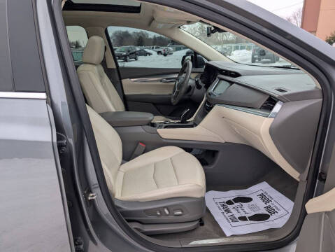 2022 Cadillac XT5 Premium Luxury