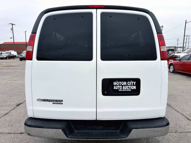 2016 Chevrolet Express LT 3500