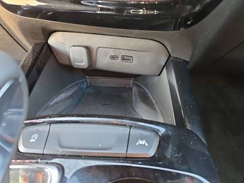 2025 Chevrolet Trax RS