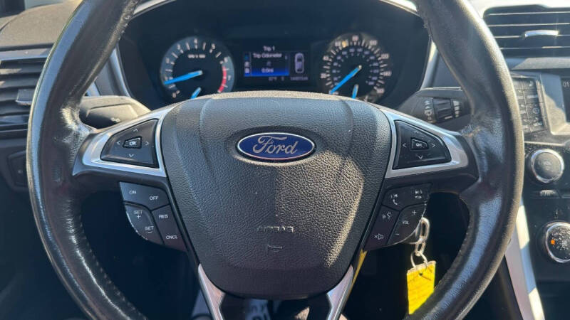2013 Ford Fusion SE