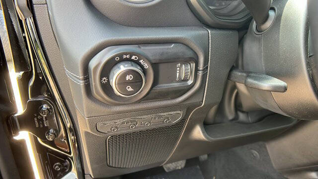 2025 Jeep Gladiator High Tide