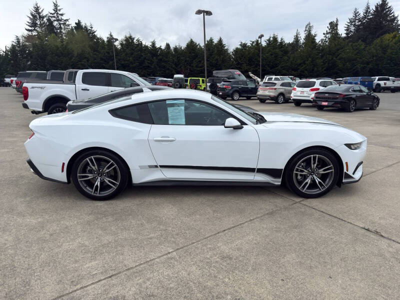 2024 Ford Mustang EcoBoost