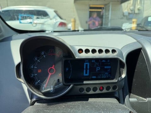 2013 Chevrolet Sonic LS Auto