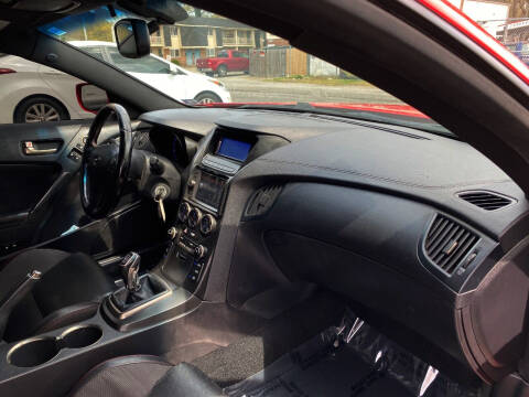 2014 Hyundai Genesis Coupe 3.8 R-Spec