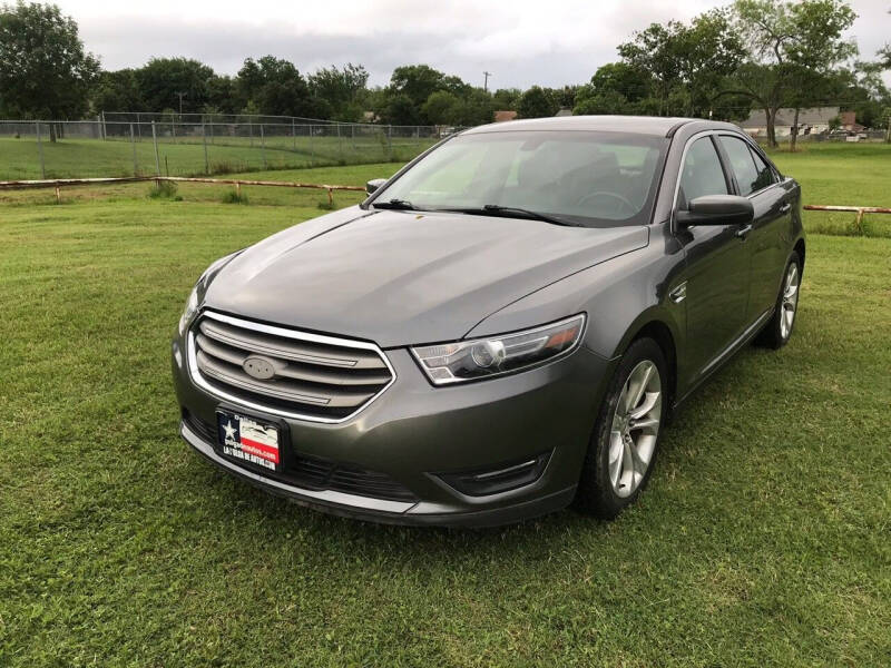 2013 Ford Taurus for sale at LA PULGA DE AUTOS in Dallas TX
