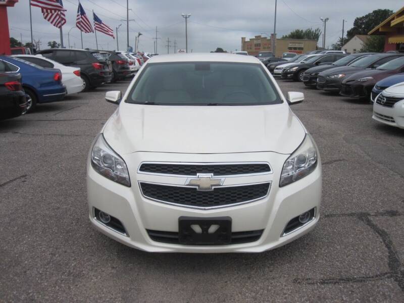 2013 Chevrolet Malibu for sale at T & D Motor Company in Bethany OK