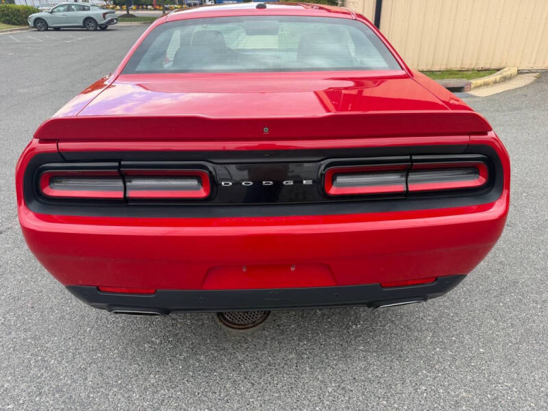 2015 Dodge Challenger SXT