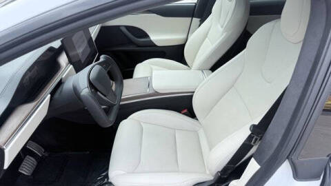 2023 Tesla Model X Standard Range