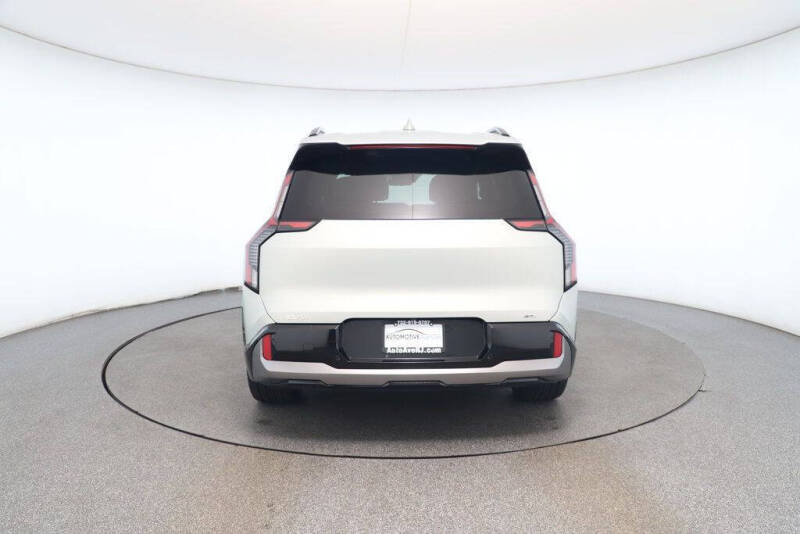 2024 Kia EV9 GT-Line