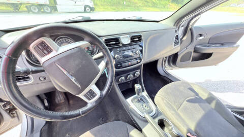 2013 Chrysler 200 Touring