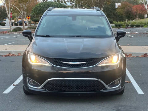 2017 Chrysler Pacifica