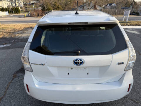 2012 Toyota Prius v Three