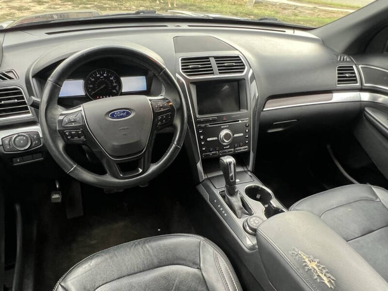 2017 Ford Explorer Limited