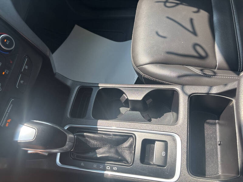 2019 Ford Escape SEL