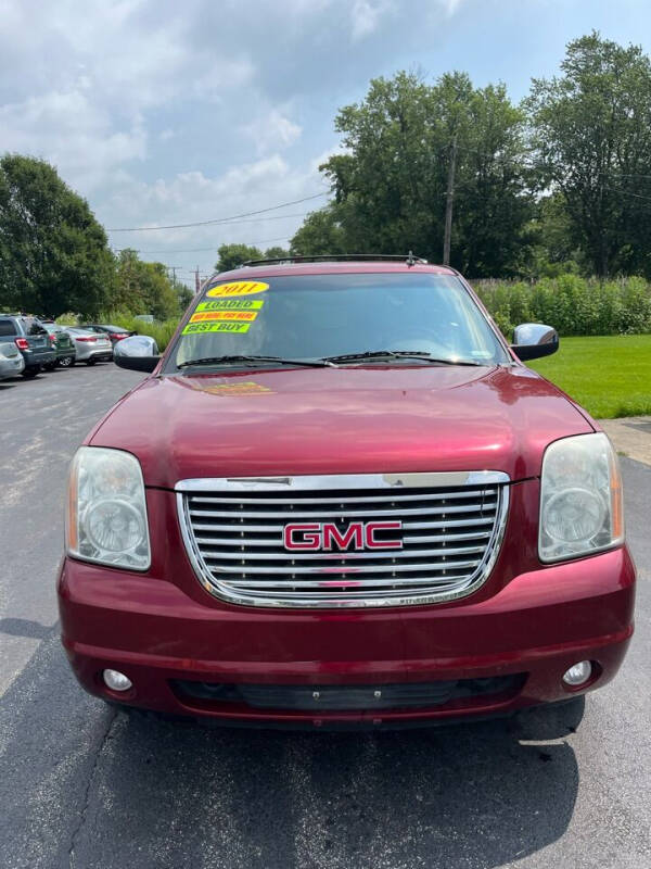 2011 GMC Yukon XL for sale at Loyola Automotive Group Inc in Valparaiso IN