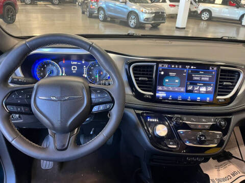 2022 Chrysler Pacifica Touring L